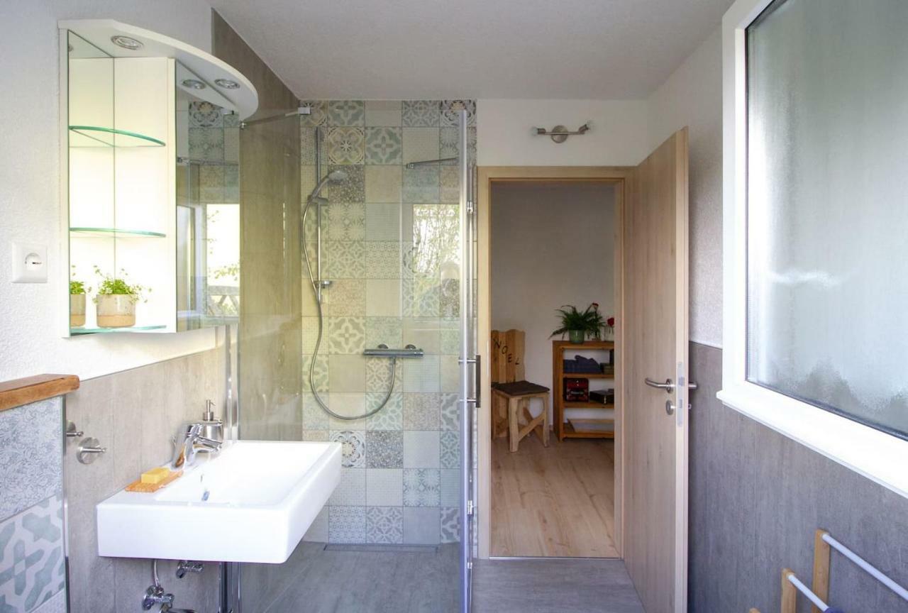 Schoene Und Helle Ferienwohnung In Pfaffenweiler Villingen-Schwenningen Esterno foto